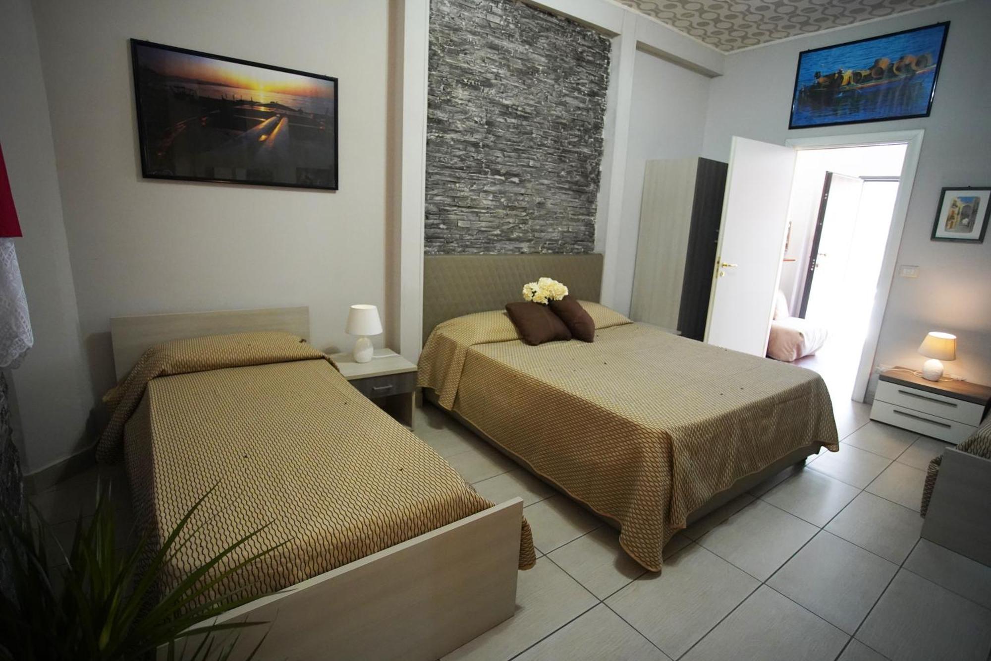 Golden Dreams B&B Ρέτζιο ντι Καλάμπρια Εξωτερικό φωτογραφία