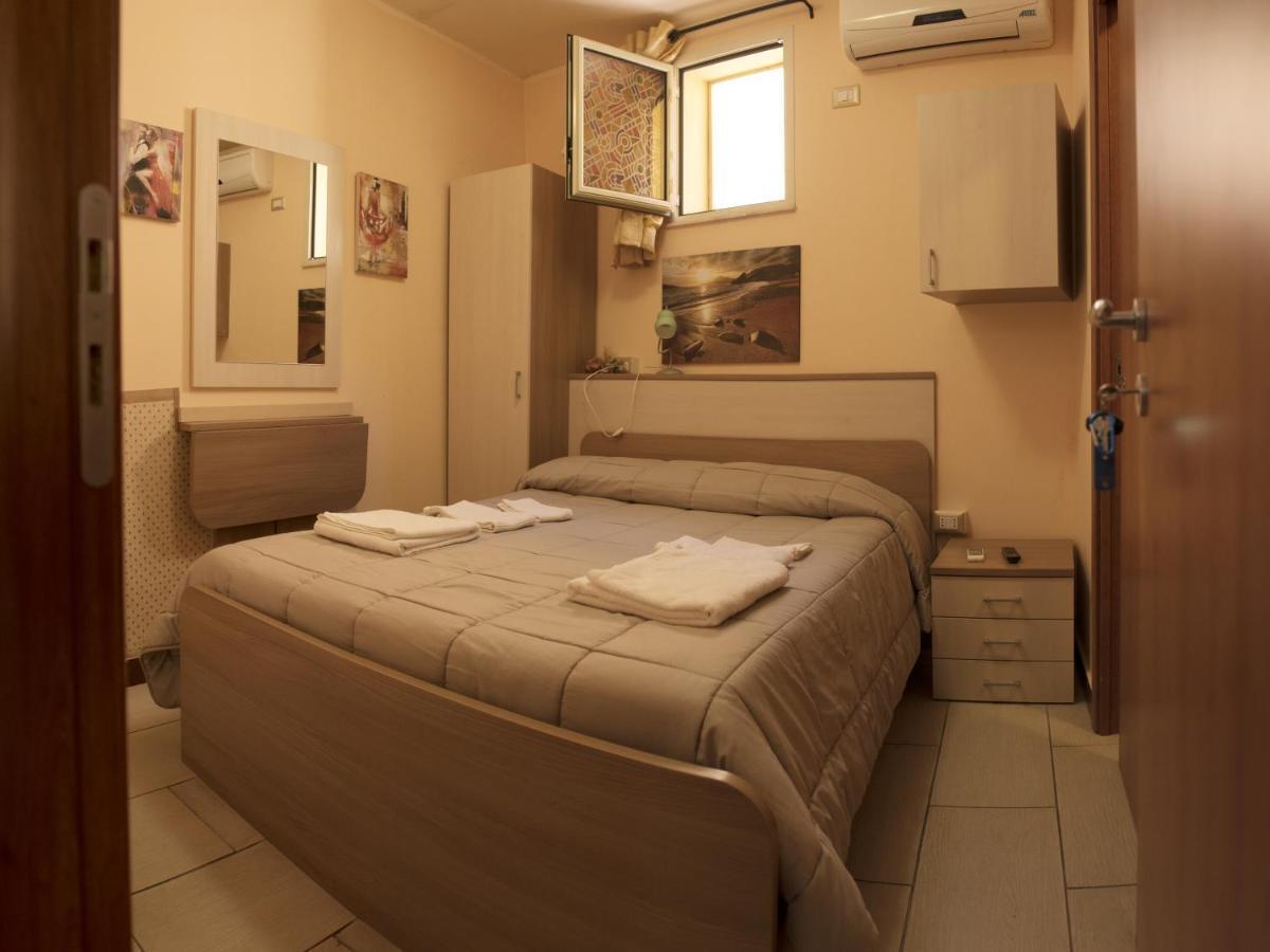 Golden Dreams B&B Ρέτζιο ντι Καλάμπρια Εξωτερικό φωτογραφία